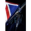 Fotografia, na której jest MINI by EASYWALKER Wózek spacerowy z osłonką przeciwdeszczową  XL Union Jack Classic