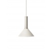 Fotografia, na której jest Klosz Cone Shade do lampy COLLECT - ferm LIVING