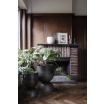 Fotografia, na której jest Donica Hourglass - różne rozmiary - ferm LIVING