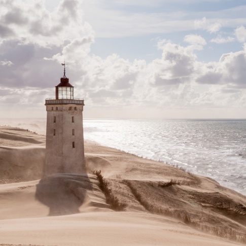 Fotografia, na której jest Fototapeta REBEL WALLS | SCANDINAVIA Lighthouse