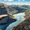 Fotografia, na której jest Fototapeta REBEL WALLS | SCANDINAVIA Trolltunga